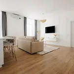 La Del Centro Apartman *