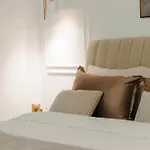 La Del Centro Apartman *